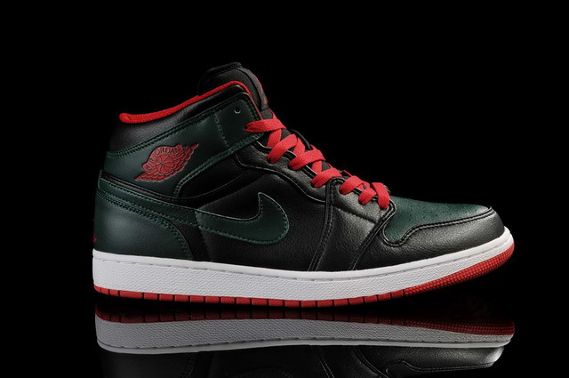 basket nike air jordan 1 mid, ... Nike Air Jordan 1 Retro Mens Shoes Black / Deep Green / Red,nike air ...